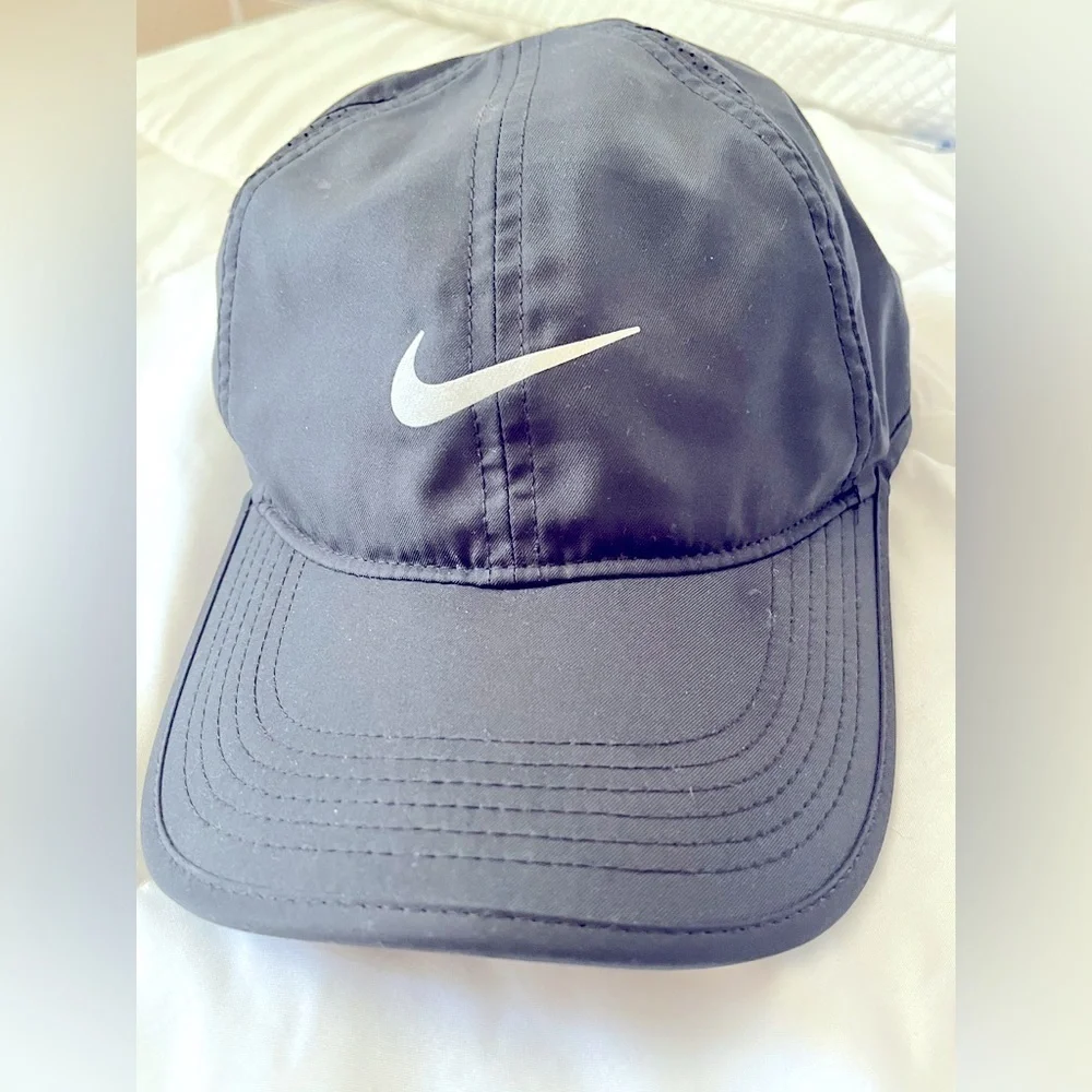 NIKE feather-fit‎ Hat UNISEX